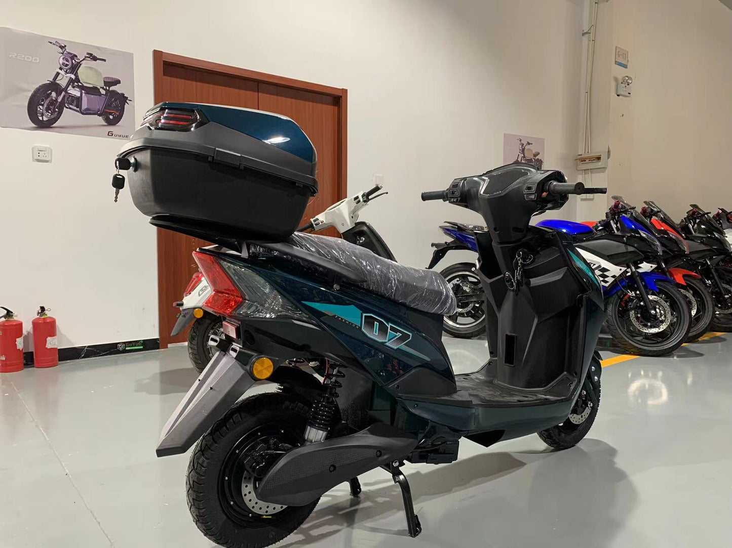 JY204 E SCOOTY - Mytoysbh