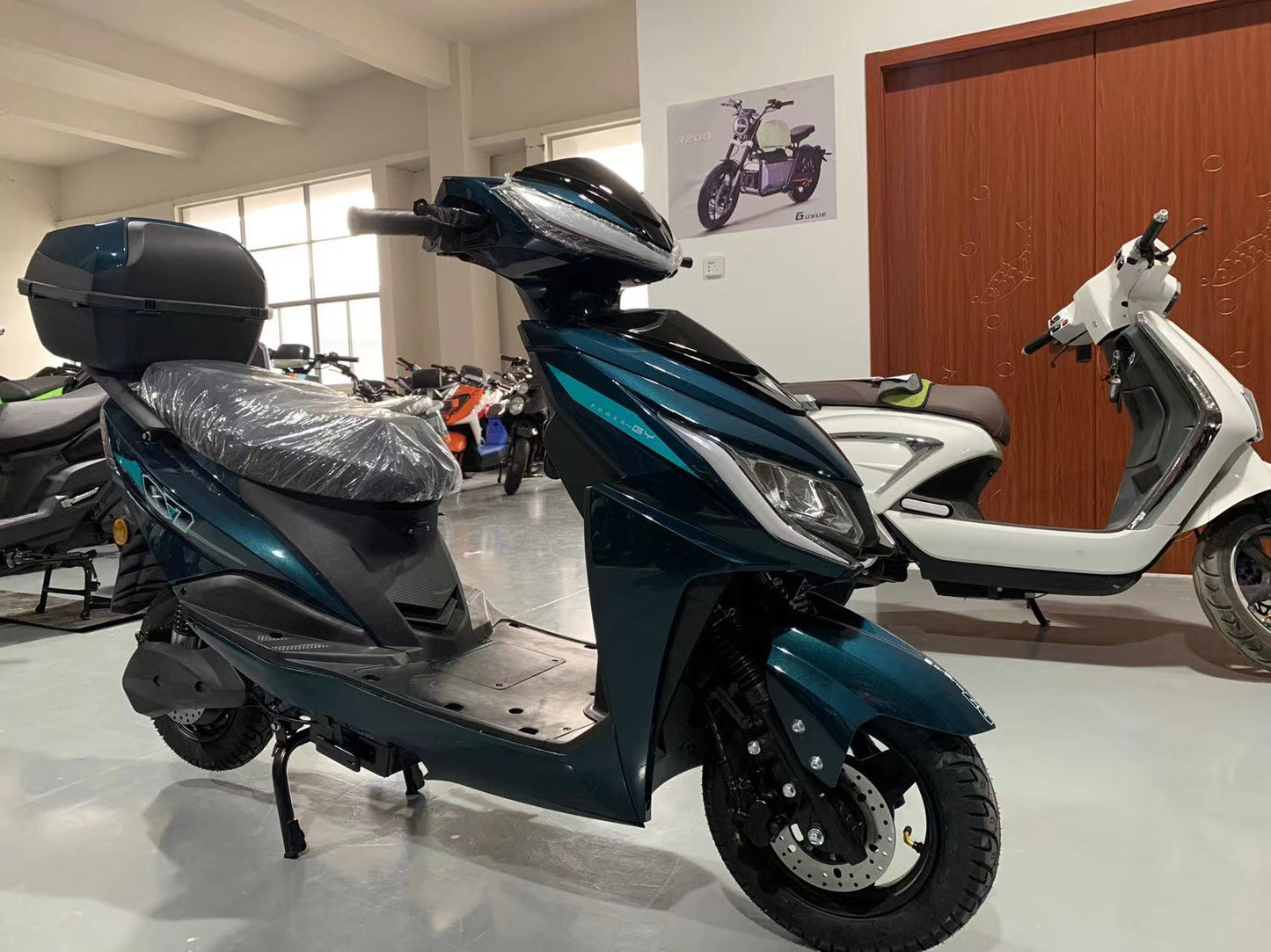 JY204 E SCOOTY - Mytoysbh