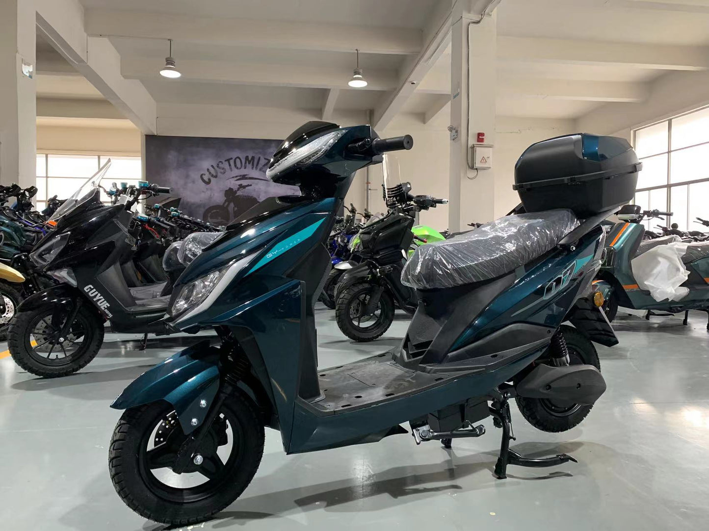 JY204 E SCOOTY - Mytoysbh